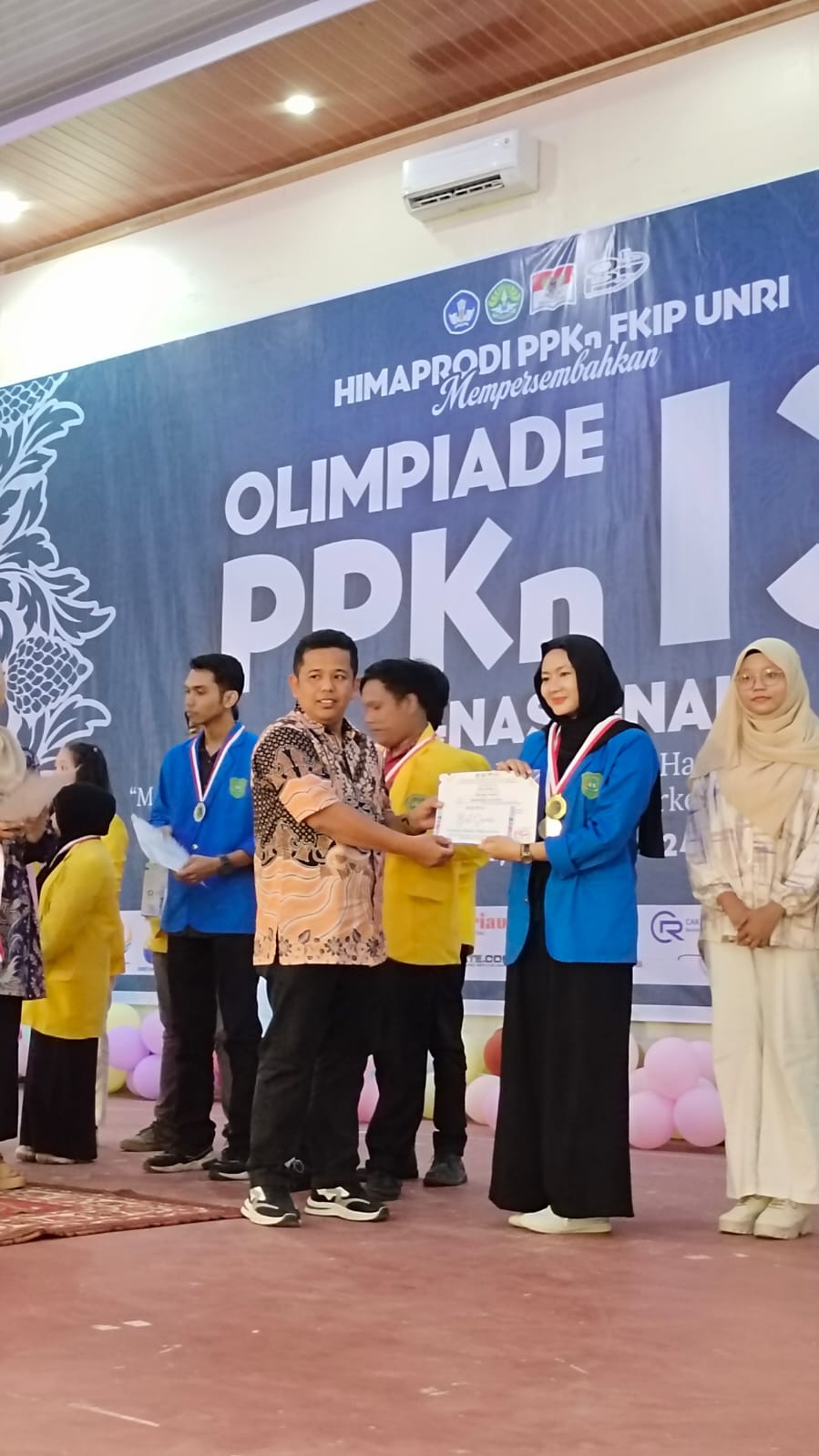 Penutupan Olimpiade PPKN FKIP Universitas Riau Dihadiri oleh Para Juara Berprestasi
